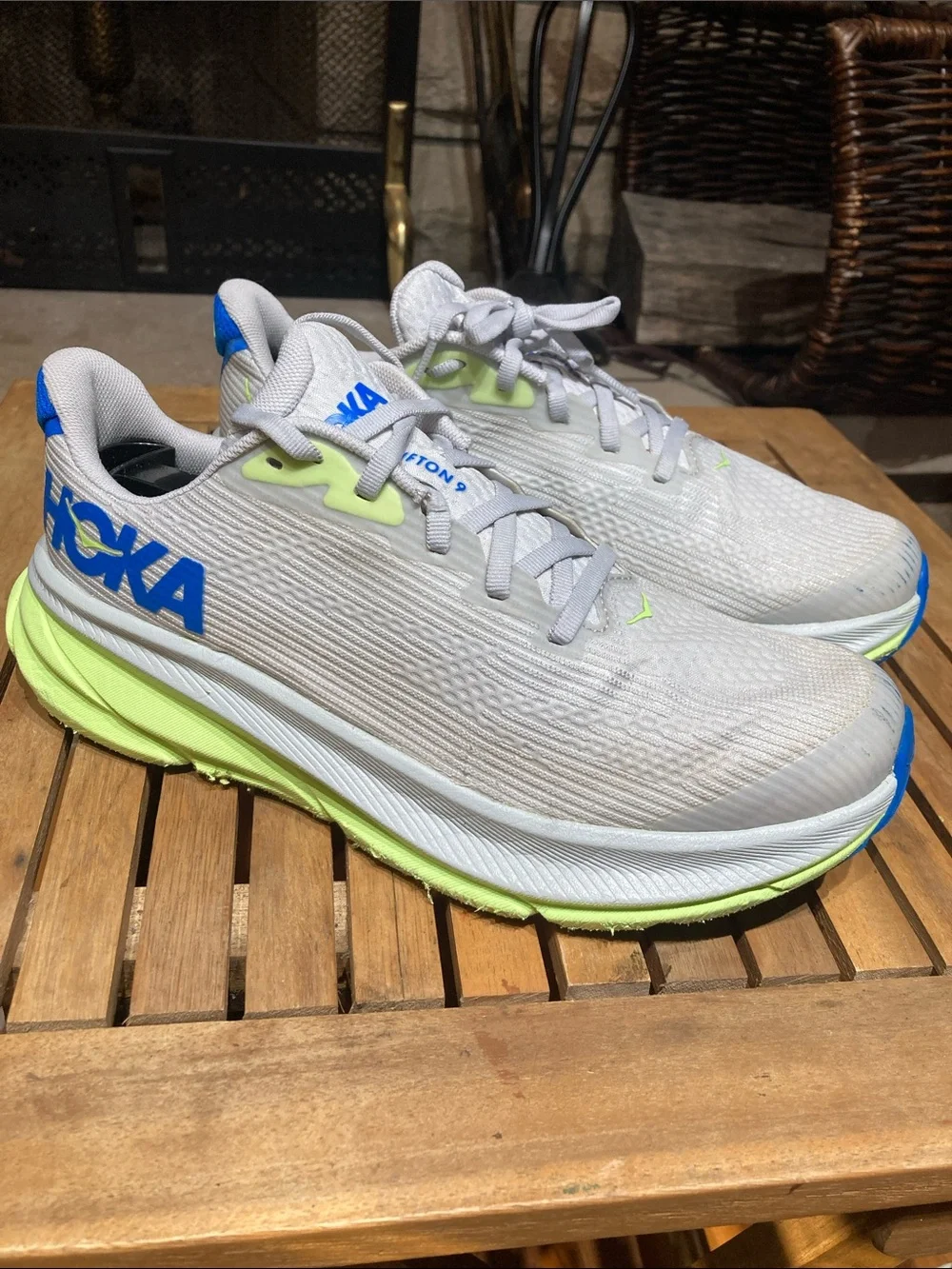 Hoka One Clifton 9 Mens Size 7 MD Stardust Electric Cobalt GRAY running shoe